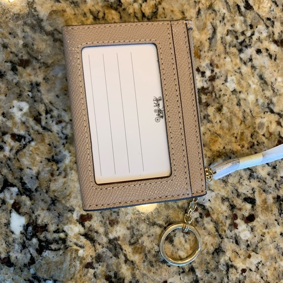 Coach ID case, NWT - Picture 5 of 7